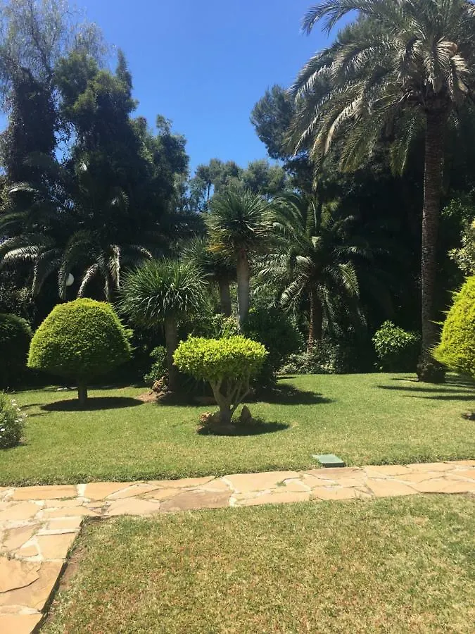Parque Paraiso, Lower Calahonda - Close To Amenities And Beach Villa Sitio de Calahonda