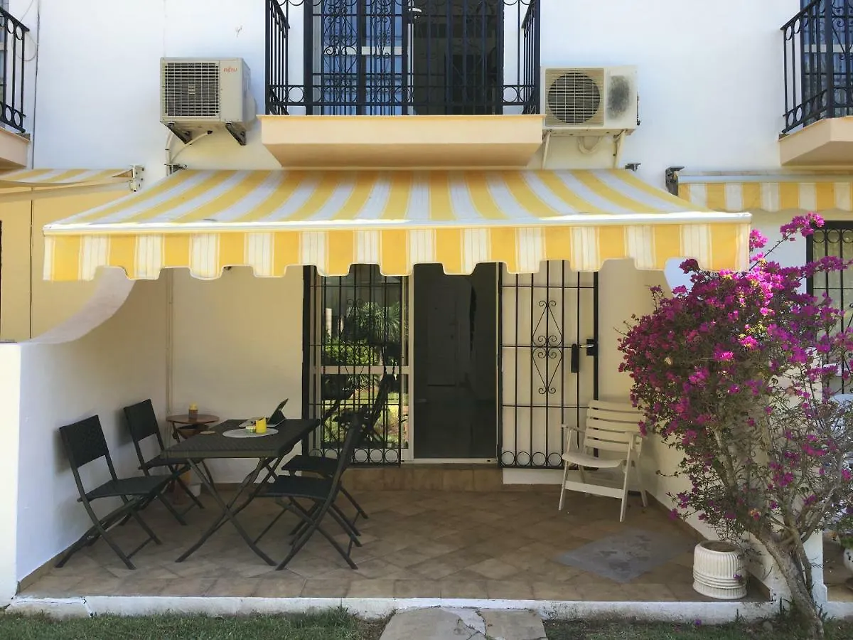 Parque Paraiso, Lower Calahonda - Close To Amenities And Beach Villa Sitio de Calahonda Spain