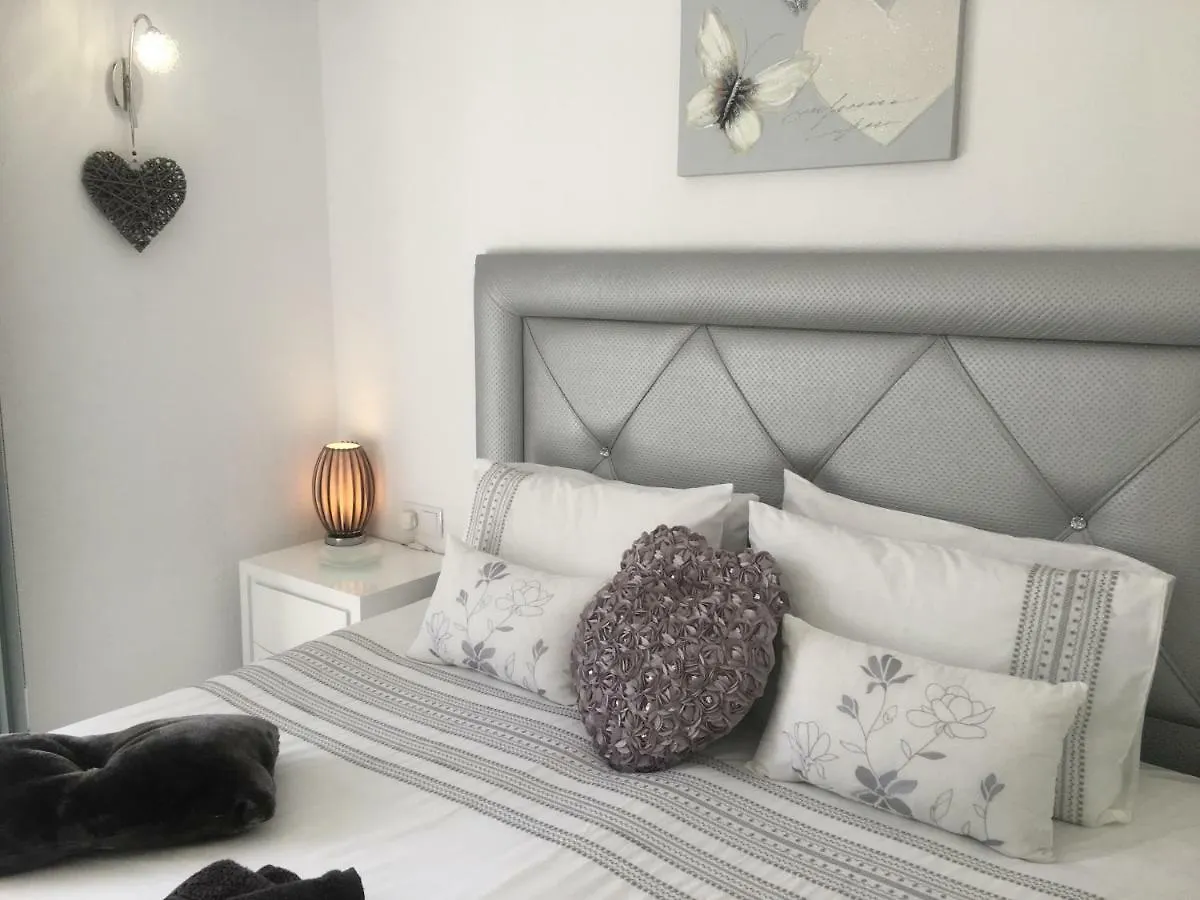 Parque Paraiso, Lower Calahonda - Close To Amenities And Beach Villa Sitio de Calahonda Spain