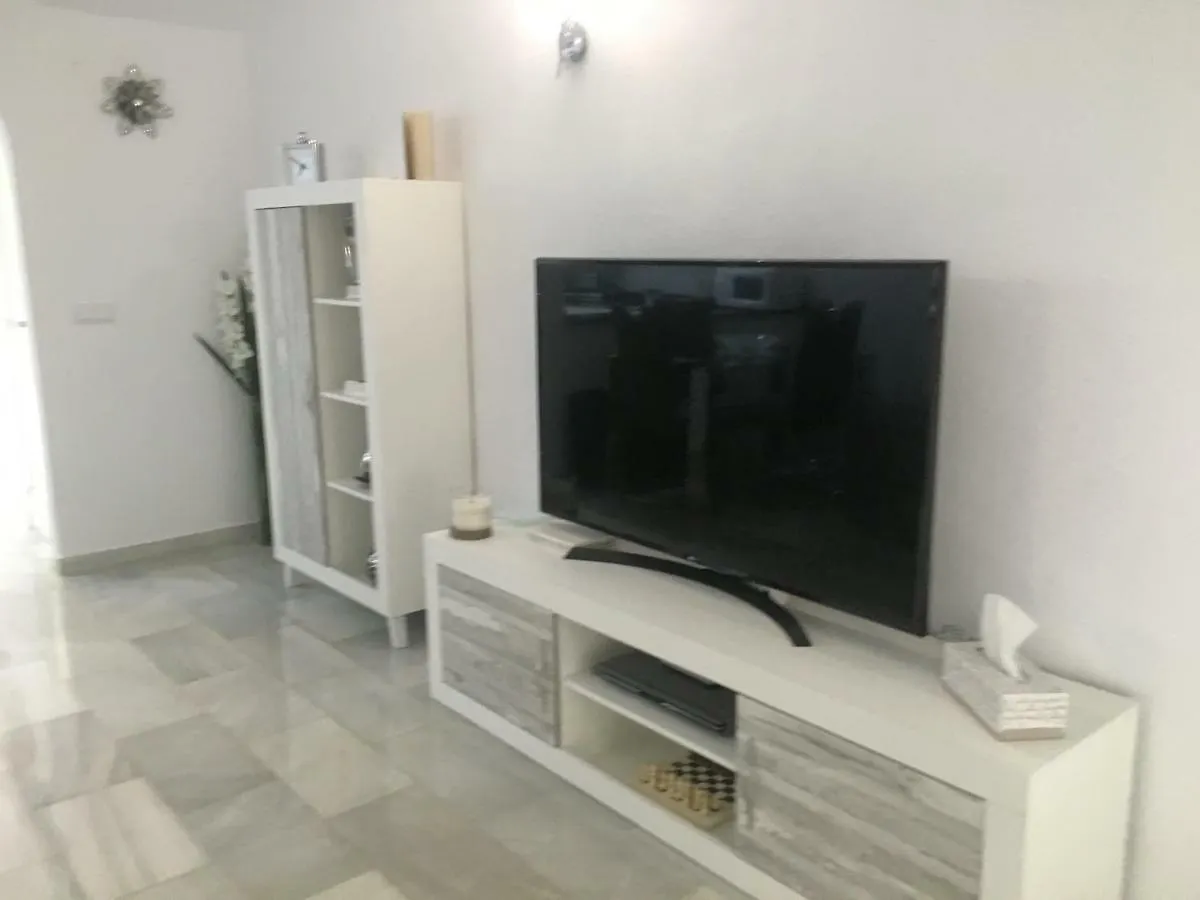 Parque Paraiso, Lower Calahonda - Close To Amenities And Beach Villa Sitio de Calahonda