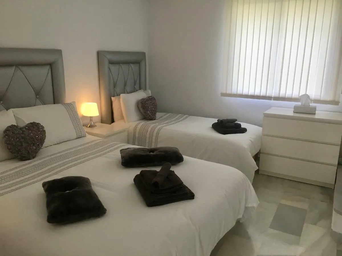 Parque Paraiso, Lower Calahonda - Close To Amenities And Beach Villa Sitio de Calahonda 0*,  Spain